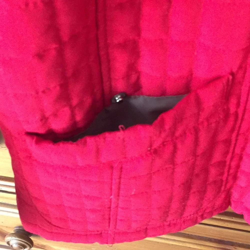 Red Quilted jacket - Picture 4 of 4